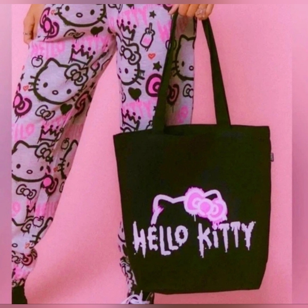 Forever 21 Black Hello Kitty Charm Tote Bag. NEW NWT Deadstock